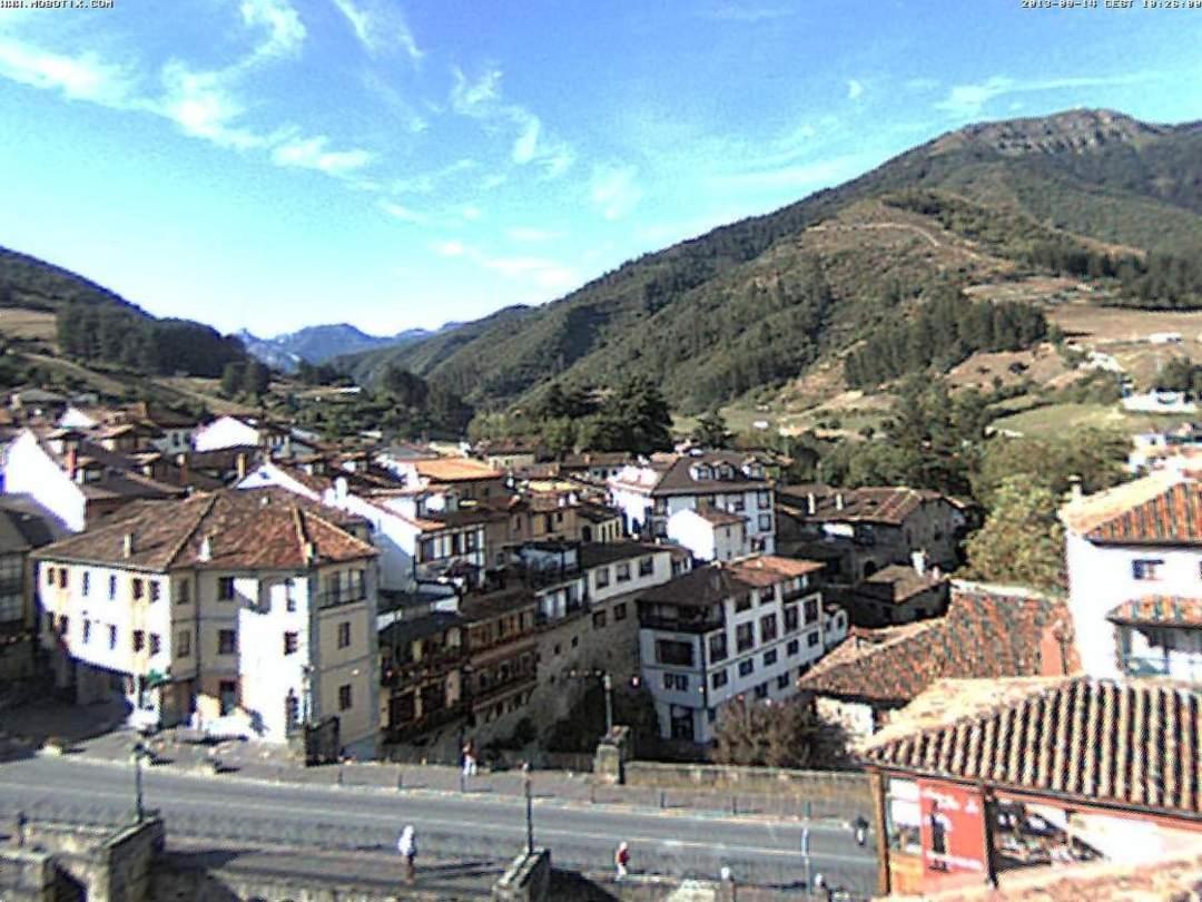 Apartamento Poco Trigo En Potes Bagian luar foto